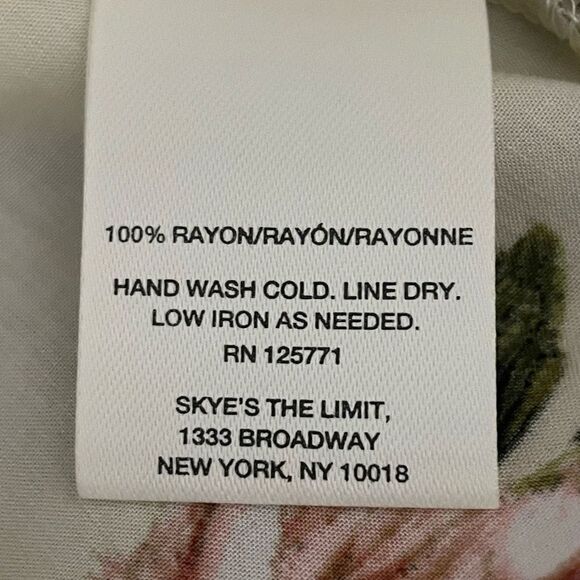 SKYE’S THE LIMIT Floral Kimono, Front Tie Closure, 3/4 Sleeves, Size M - Picture 4 of 8